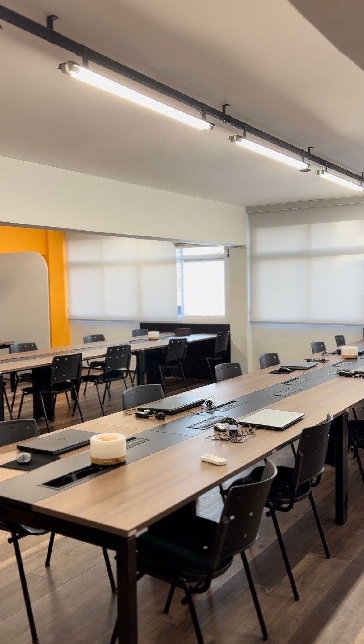 Imagem do coworking (substitua depois)